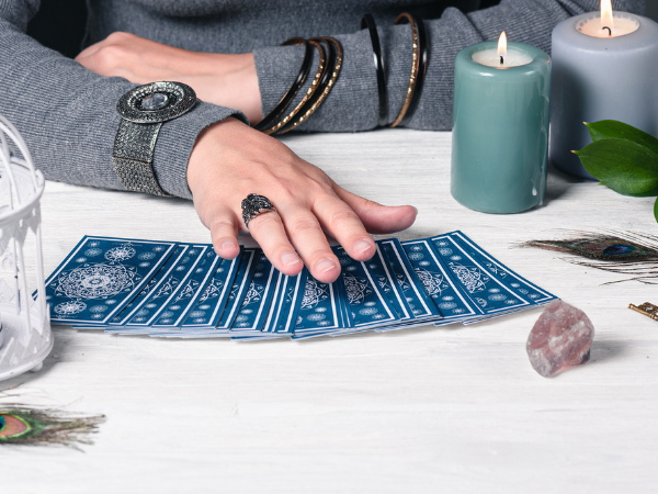 Image illustrative du tirage de tarot amour oui non en ligne